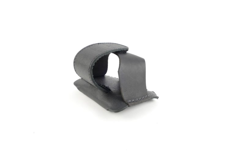 16-Foot tape measure pouch with Velcro flap - Image 5