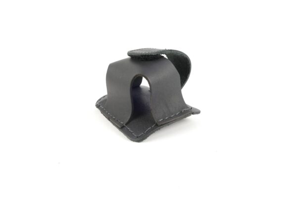 16-Foot tape measure pouch with Velcro flap - Image 6