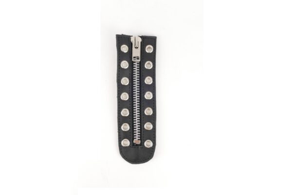 Zipper with eyelets for safety boots